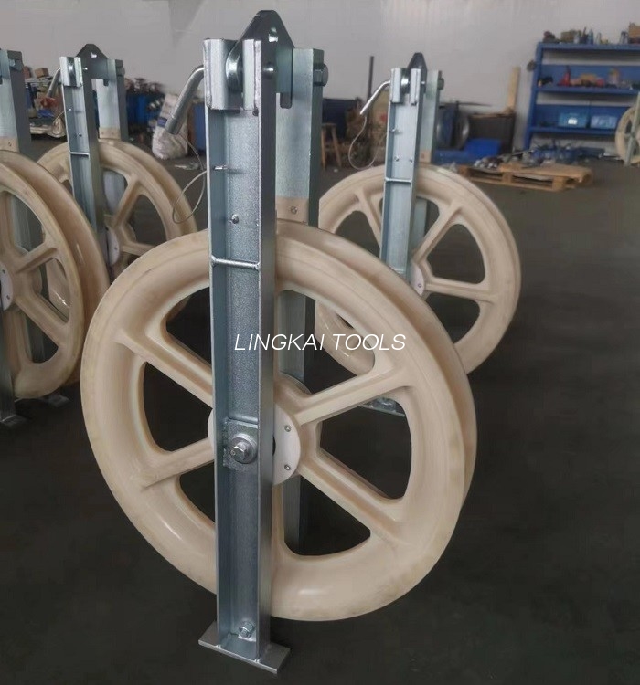 508 X 75 Mm Three Sheaves Transmission Line MC Nylon Conductor Stringing Pilot Block 508 X 75 Mm Three Sheaves Transmission Line MC Nylon Conductor Stringing Pilot Block